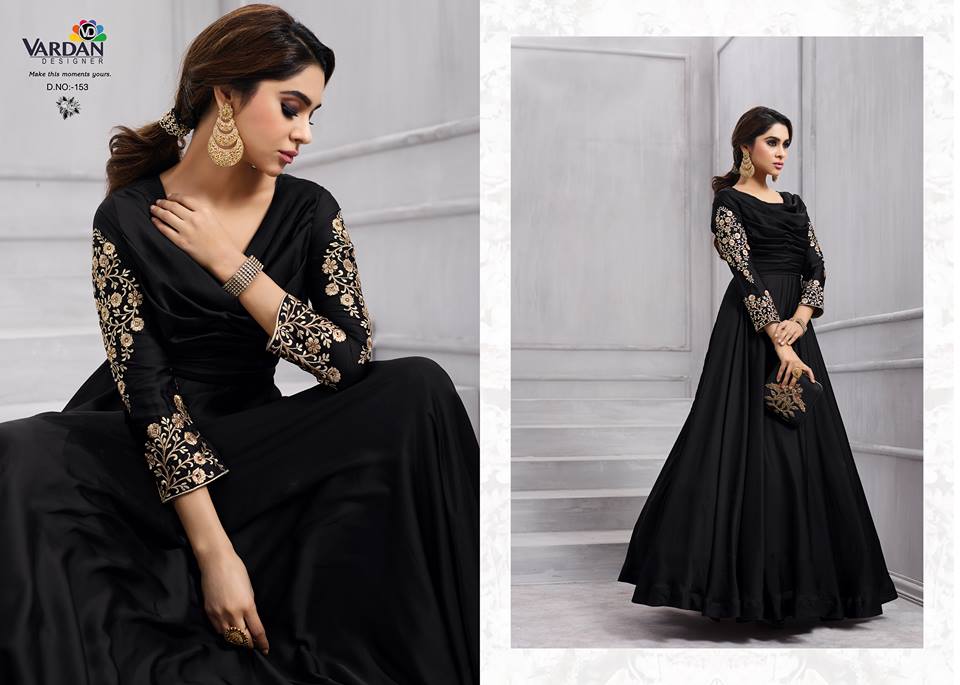 GRACEFUL  DESIGNER GOWN